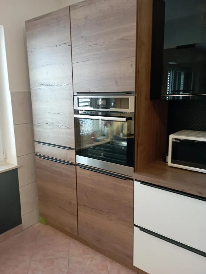 Family Time Apartment Split