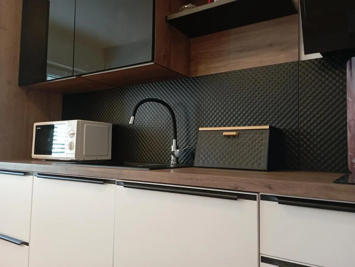 Family Time Apartment Split