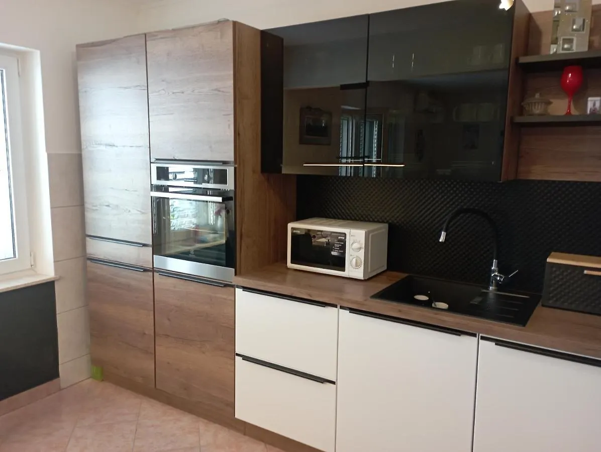 Family Time Apartment Split